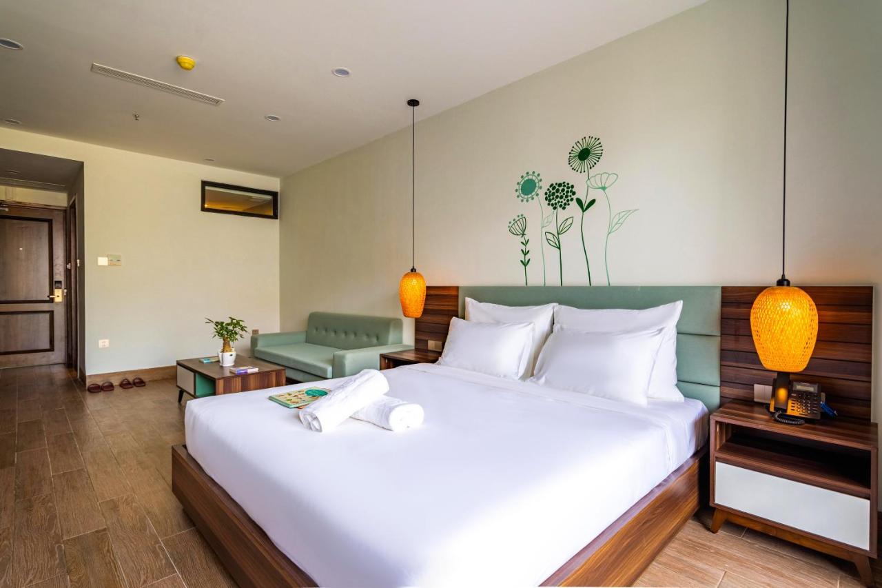 Sea Breeze Condotel Danang エクステリア 写真